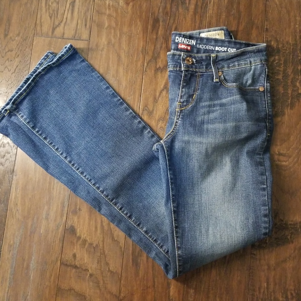 Levi's Modern Boot Cut Blue Jeans Size 26
